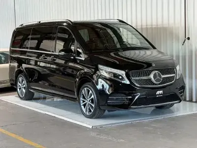 Gebraucht Mercedes V300 Avantgarde Edition 237 PS (174 kW) 2019 Schwarz Van / Kleinbus