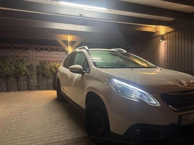 Weiß Gebraucht 2014 Peugeot 2008 Access SUV | 6.500 € (Guter Preis)