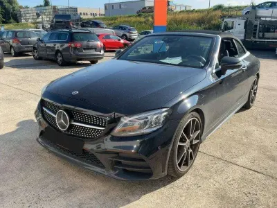 Gebraucht Mercedes C300 AMG line 258 PS (189 kW) 2021 Obsidianschwarz  metalliclack Cabrio
