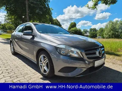 Gebraucht Mercedes A180 122 PS (89 kW) 2014 Grau Limousine