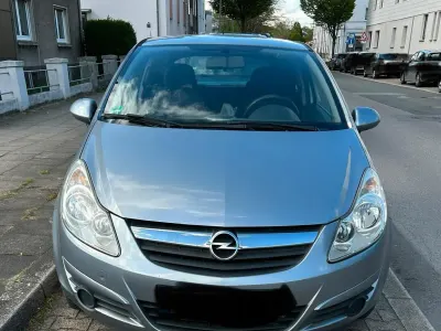 Używany Opel Corsa 75 KM (55 kW) 2007 Niebieski Hatchback