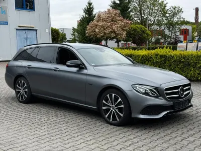 Gebraucht Mercedes E300 Business 194 PS (142 kW) 2019 Grau Kombi