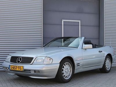 Silber Gebraucht 1996 Mercedes SL280 Cabrio | 33.999 €