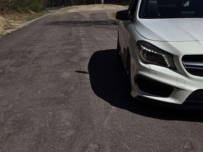 Mercedes CLA45 AMG