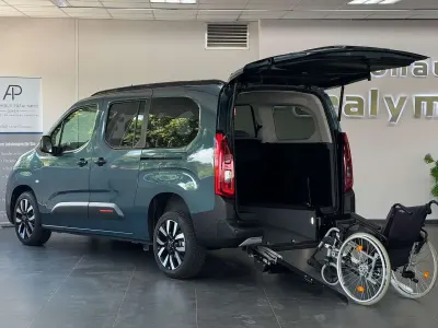 Gebraucht Citroën e-Berlingo 131 PS (96 kW) 2025 Farbe hermesrot/typ aussenverk Van / Kleinbus