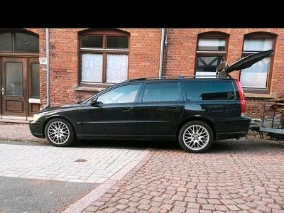 Second-hand Volvo V70 215 CP (158 kW) 2004 Negru Break