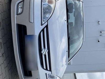 Gebraucht Suzuki Liana 106 PS (77 kW) 2004 Silber Kleinwagen