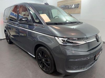Gebraucht VW Multivan Style 150 PS (110 kW) 2025 Indiumgrau metallic Van