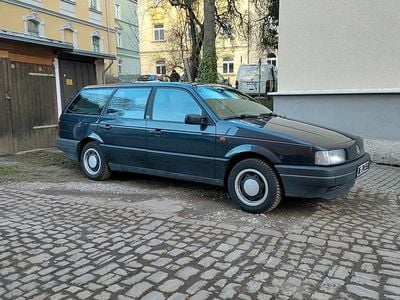 Gebraucht VW Passat Trendline 90 PS (66 kW) 1993 Blau Kombi