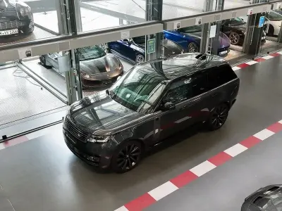 Gebraucht Land Rover Range Rover 615 PS (452 kW) 2024 Grau SUV