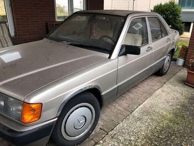 Gebraucht Mercedes 190 102 PS (75 kW) 1989 Beige Limousine
