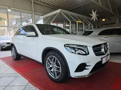 Używany Mercedes GLC250 AMG line 211 KM (155 kW) 2019 Biały SUV