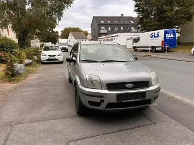 Gebraucht Ford Fusion 101 PS (74 kW) 2004 Grau Kleinwagen
