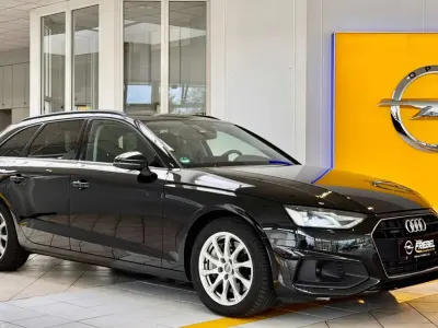 Używany Audi A4 Sport 245 KM (180 kW) 2020 Czarny Kombi