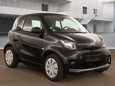 Używany Smart ForTwo Electric Drive 60 kW (82 KM) 2021 Czarny