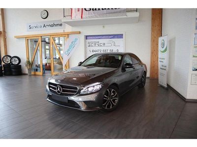 Selenitgrau (metallic) Gebraucht 2020 Mercedes C220 Avantgarde Limousine | 39.853 €