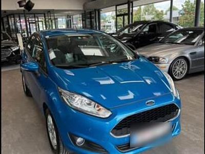 Gebraucht Ford Fiesta 80 PS (58 kW) 2016 Blau Limousine
