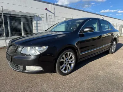 Gebraucht Skoda Superb Ambition 140 PS (102 kW) 2009 Schwarz Limousine