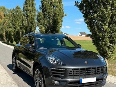 Porsche Macan S