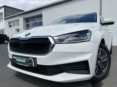 Gebraucht Skoda Fabia Ambition 80 PS (58 kW) 2022 Candyweiss Kleinwagen