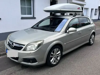 Gebraucht Opel Signum 150 PS (110 kW) 2007 Beige Kleinwagen