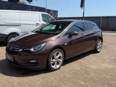 Gebraucht Opel Astra Innovation 136 PS (100 kW) 2016 Dark caramel Limousine