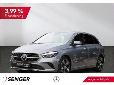 Gebraucht Mercedes B200 Progressive 163 PS (119 kW) 2025 Weiß Van / Kleinbus