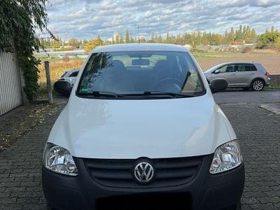 Weiß Gebraucht 2010 VW Fox Kleinwagen | 1.500 € (Fairer Preis)