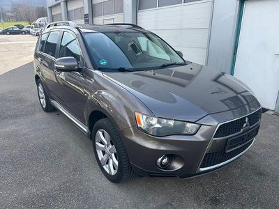Gebraucht Mitsubishi Outlander Edition 177 PS (130 kW) 2011 Braun SUV
