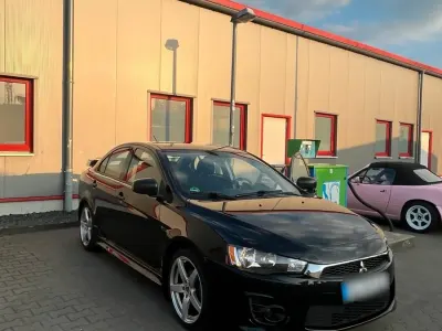 Gebraucht Mitsubishi Lancer 117 PS (86 kW) 2017 Schwarz Limousine