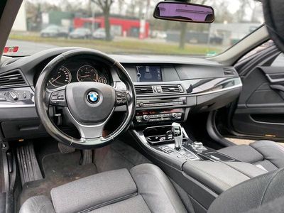 Gebraucht BMW 530 258 PS (189 kW) 2012 Schwarz Kombi