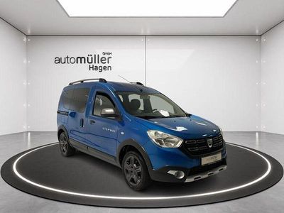 Usata Dacia Dokker Celebration 116 CV (85 kW) 2017 Blu Monovolume