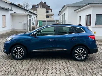 Gebraucht Renault Kadjar Black Edition 158 PS (116 kW) 2021 Blau SUV
