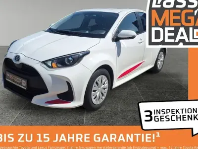 Gebraucht Toyota Yaris Hybrid Comfort 116 PS (85 kW) 2021 Weiß Limousine