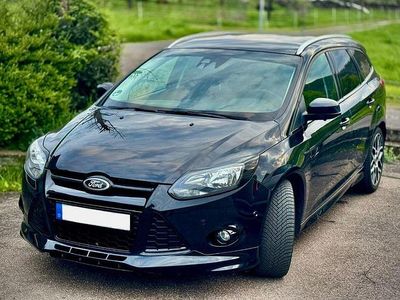Usata Ford Focus Titanium 163 CV (119 kW) 2014 Nero Station wagon