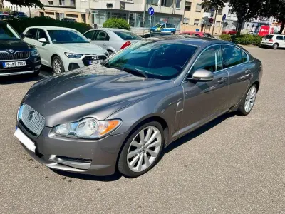 Używany Jaguar XF Luxury 300 KM (220 kW) 2009 Srebrny Sedan/Limuzyna
