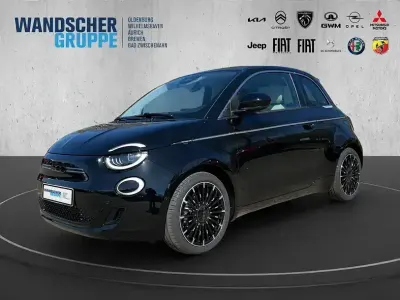 Gebraucht Fiat 500e La Prima 86 kW (118 PS) 2025 Schwarzbeige Kleinwagen