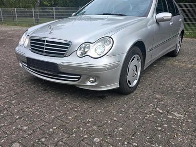 Mercedes C200