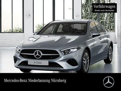 Gebraucht Mercedes A200 Progressive 163 PS (119 kW) 2025 Kosmosschwarz Limousine