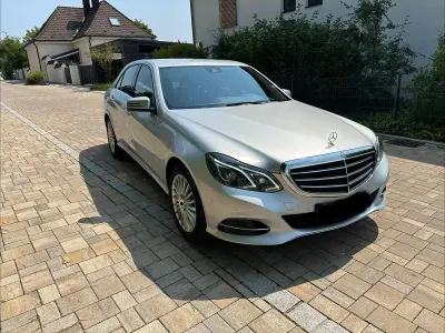 Gebraucht Mercedes E220 Elegance 170 PS (125 kW) 2014 Silber Limousine