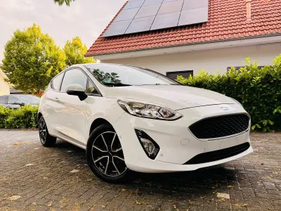 Gebraucht Ford Fiesta 86 PS (63 kW) 2020 Weiß Kleinwagen