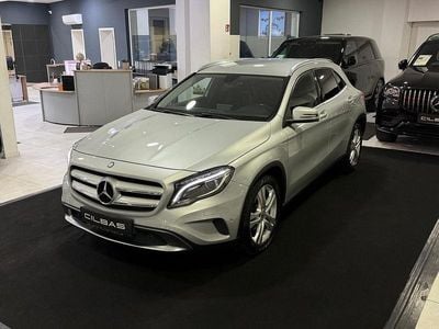 Silber Gebraucht 2015 Mercedes GLA220 Urban SUV | 15.900 € (Fairer Preis)
