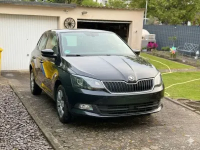 Gebraucht Skoda Fabia Style 105 PS (77 kW) 2015 Schwarz Kleinwagen