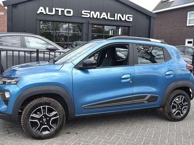 Second-hand Dacia Spring Comfort 33 kW (45 CP) 2023 Albastru Hatchback