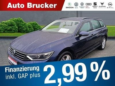 Gebraucht VW Passat Comfortline 150 PS (110 kW) 2018 Blau Kombi