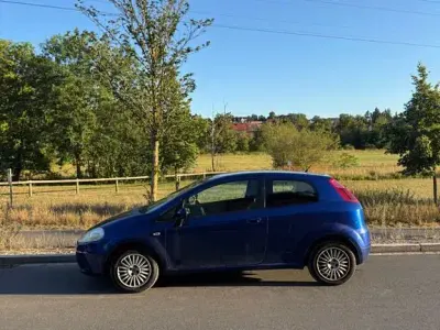 Gebraucht Fiat Grande Punto 77 PS (56 kW) 2007 Blau Kleinwagen