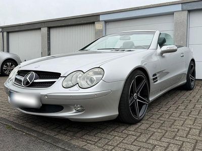 Usata Mercedes SL500 306 CV (225 kW) 2004 Argento Cabrio