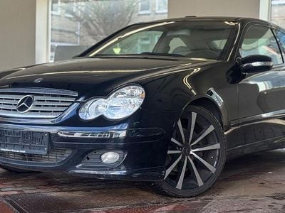 Gebraucht Mercedes C220 Avantgarde 150 PS (110 kW) 2004 Schwarz Coupé