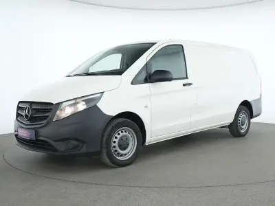 Gebraucht Mercedes Vito 163 PS (119 kW) 2023 Weiß Van