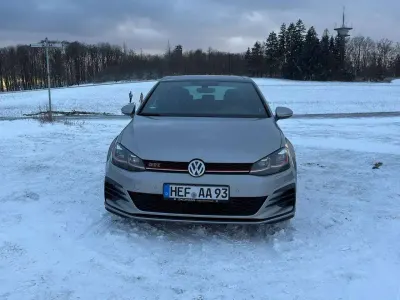 Gebraucht VW Golf VII GTI 245 PS (180 kW) 2019 Silber Kleinwagen